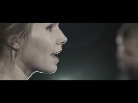 Nina Persson & Oscar Johansson  - Hej Tomtegubbar
