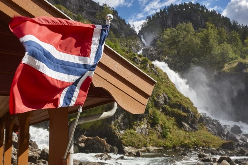 norwegian twin waterfall norway flag latefossen