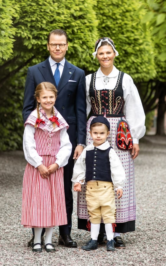 Traditional Swedish Clothing The National Regional Folk