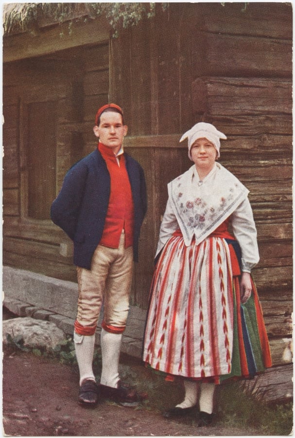 Traditional Swedish Clothing: The National & Regional Folk Costumes of  Sweden
